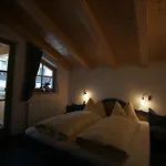Dorfappartements Lägenhet *